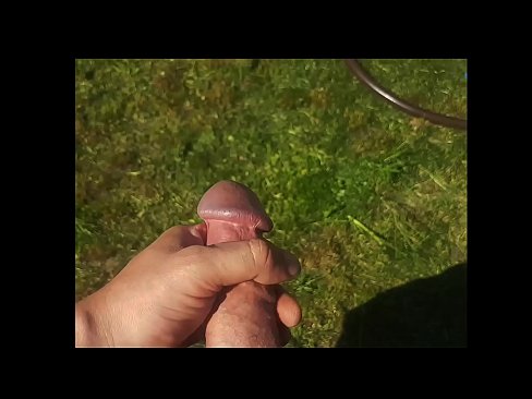 ❤️ Hot hottie får sin lyserøde fisse kneppet og kommer med en sprøjte i en sommerhave Fucking at da.sex-porntube.ru ❌
