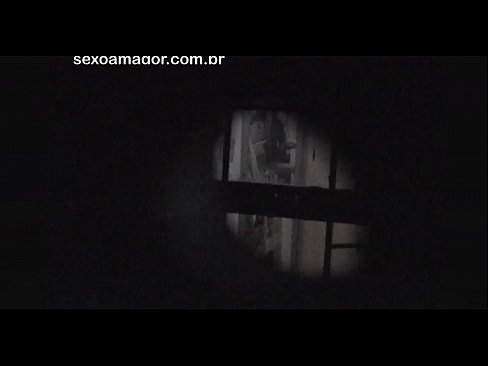 ❤️ Blondie bliver hemmeligt videooptaget af en voyeur fra nabolaget gemt bag hule mursten Fucking at da.sex-porntube.ru ❌